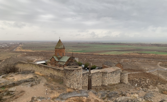 Армянские военные заявили, что азербайджанские войска открыли огонь на границе Армянские военные заявили, что азербайджанские войска открыли огонь на границе